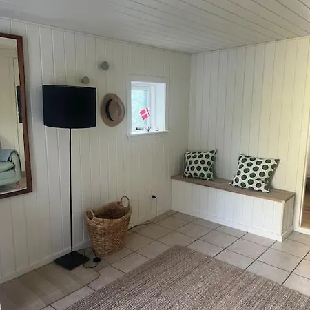 아파트 Wunderschoenes Sommerhaus In